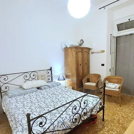 Alloggio in famiglia Casa Con Giardino Vicina A Tutto